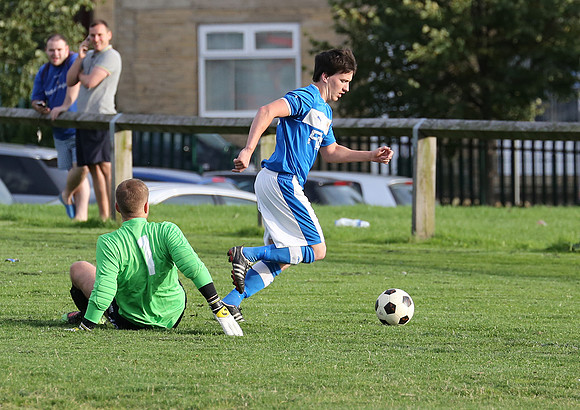 1537