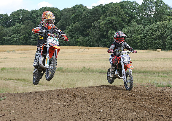 9926
