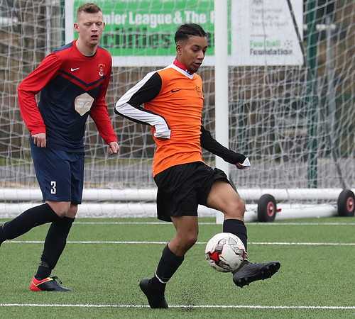 1096