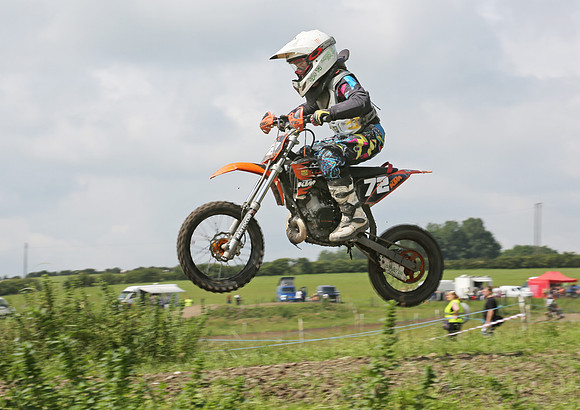 3697