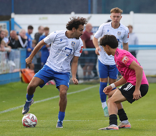 7887