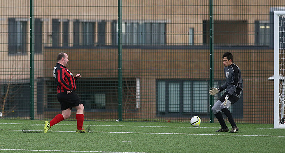 4977
