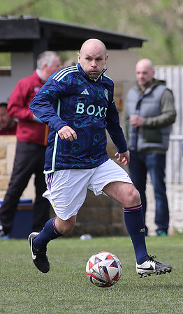 2432