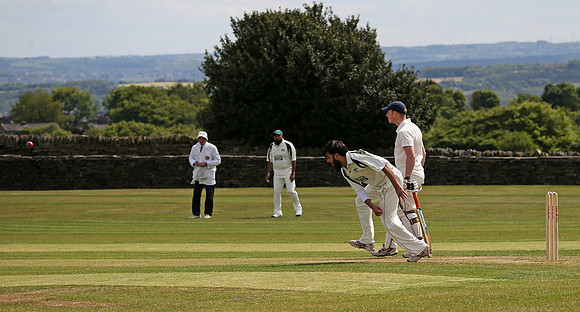 7334