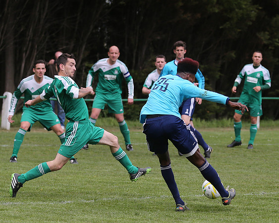 9712