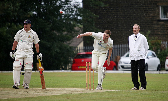 5693