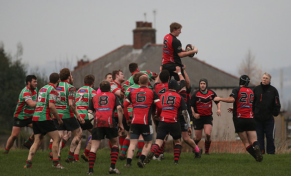 7676