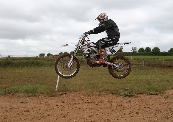 1262