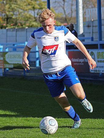 9429