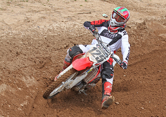 6493