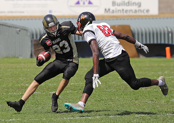 9813