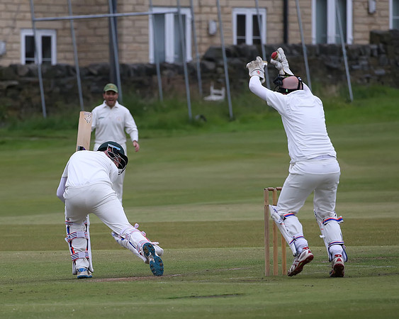 4880