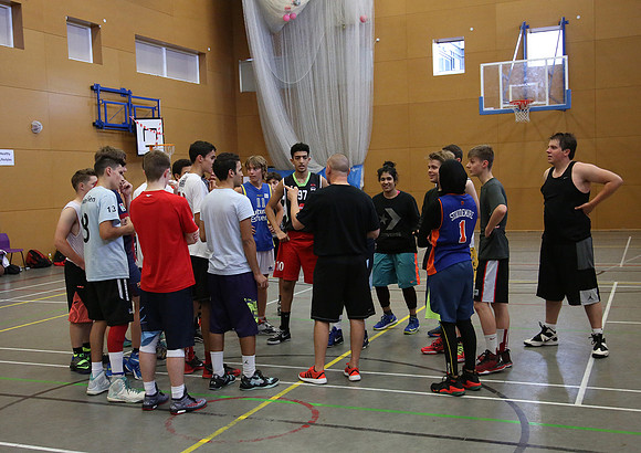 2127