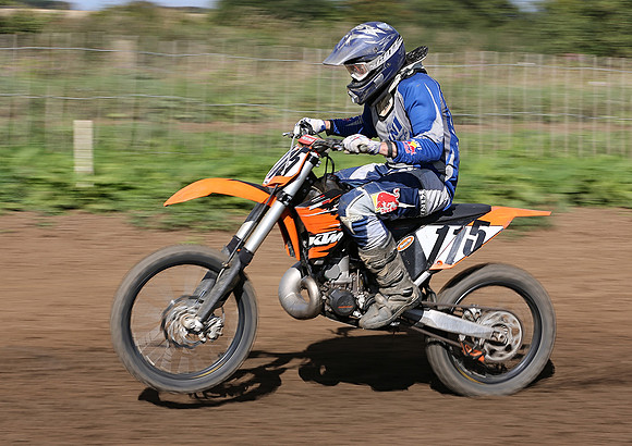 7893
