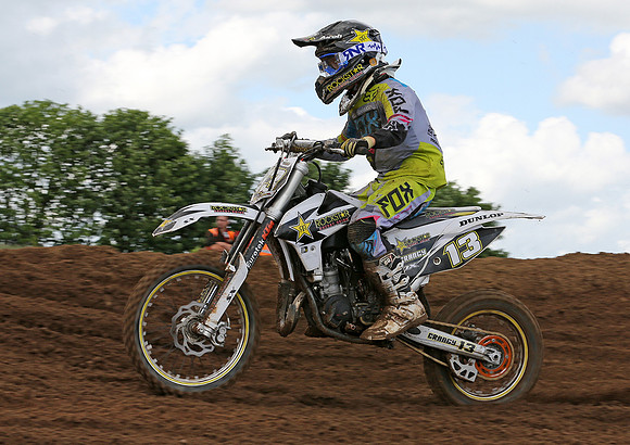 6477