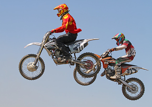 1469