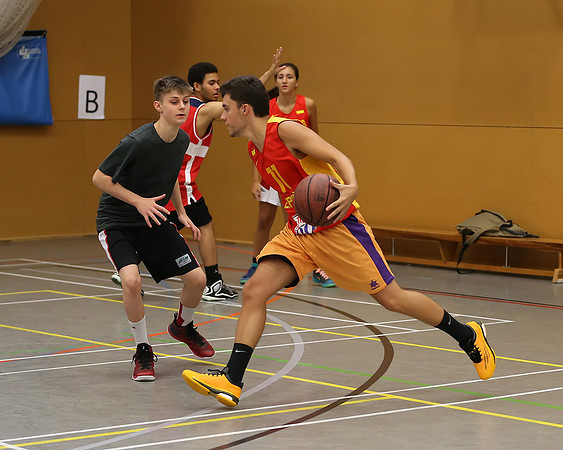 9158