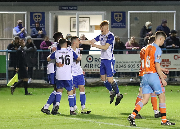 7546