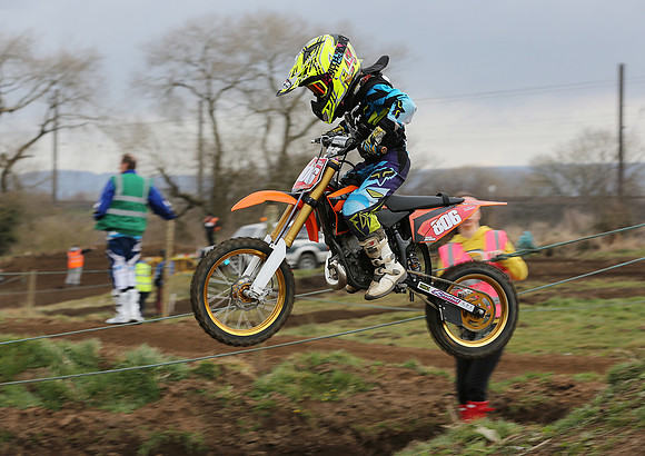 6663
